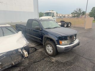 2008 Chevrolet Colorado LT - Exterior Front Right Corner Image